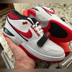 NWT Nike Air Alpha Force 88 SP
Billie Eilish SIZE 10